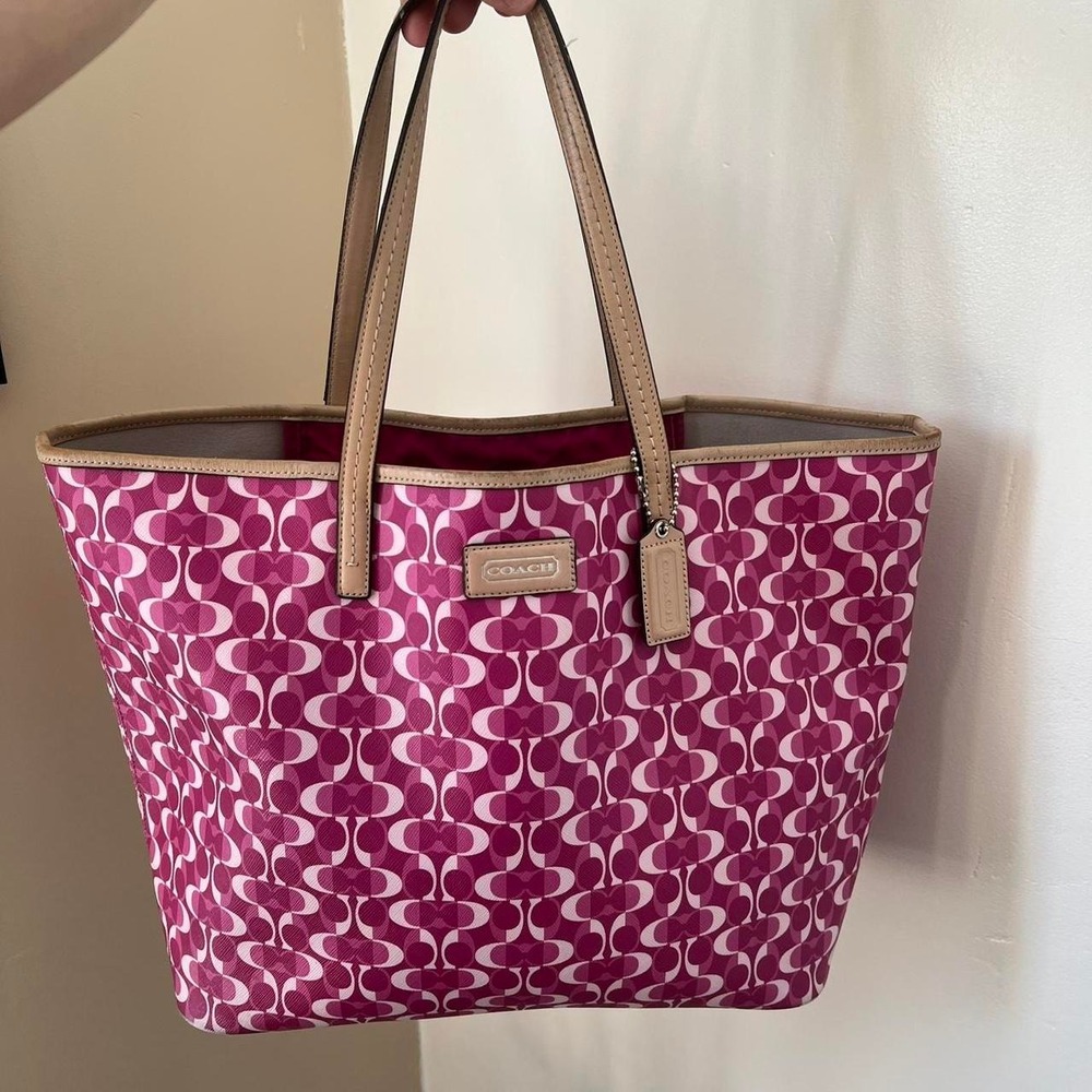 Y2K 2000s Coach Peyton Park Pink Monogram Tote Shoulder bag / Hand bag ౨ৎ ⊹ ‧₊˚